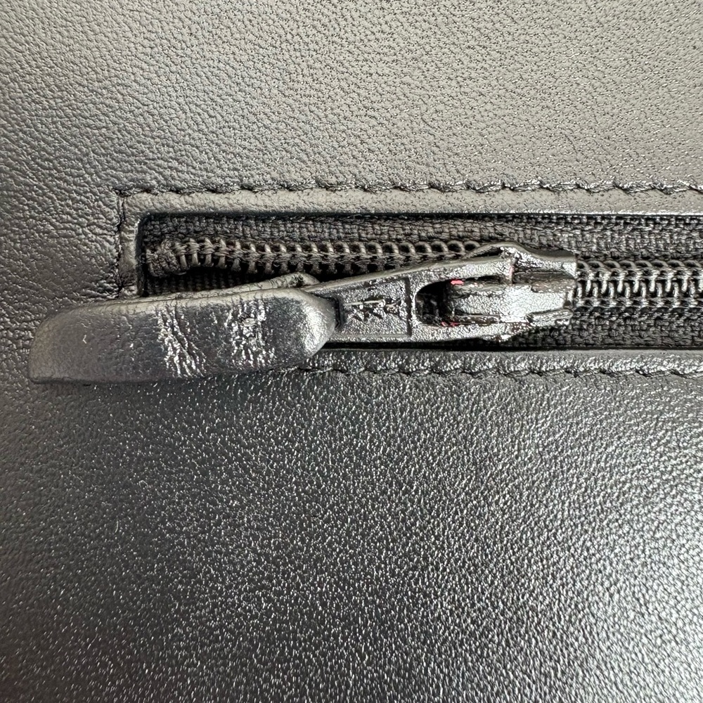 SOLD - CHANEL Wallet on Chain – Black Calfskin, Series 21 (Color Changed) - Picture 12 of 16